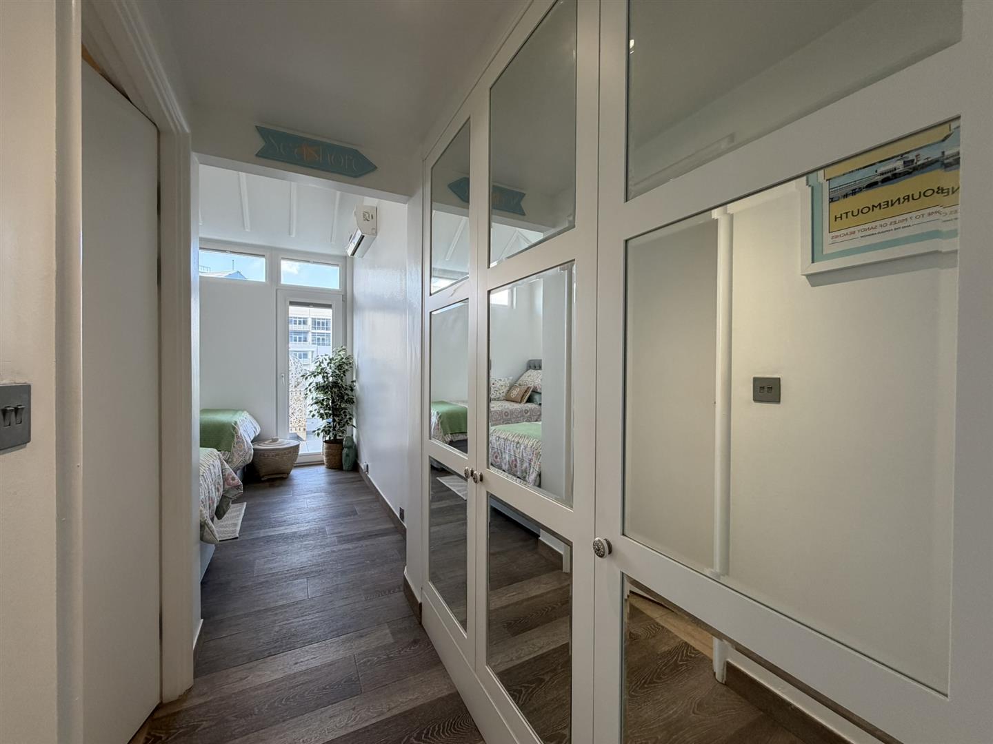 Image of Apartment - 4 Bedrooms - 3 Bathrooms for Sale in Eurotowers-Gibraltar, Image 14